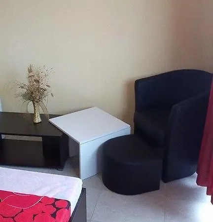 Angelina Guest house 2*